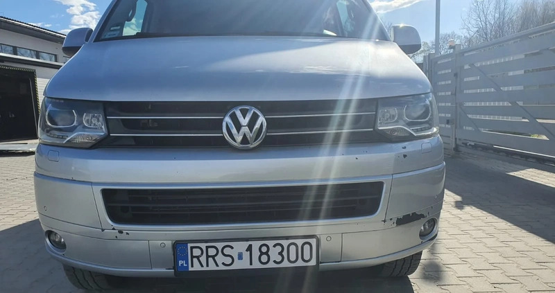 Volkswagen Caravelle cena 109900 przebieg: 250665, rok produkcji 2015 z Dębica małe 172